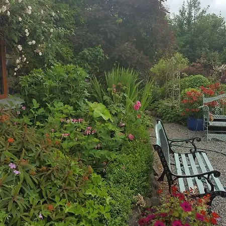 Larkside * Freshford